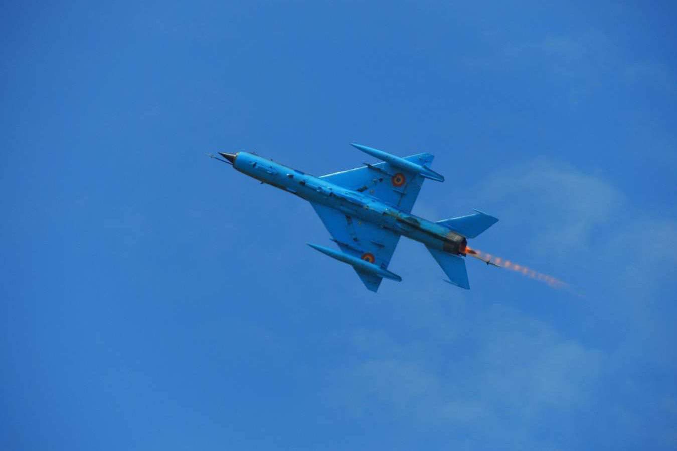 Un MIG 21 s-a prăbușit în Dobrogea. Elicopterul de căutare a dispărut și el. 7 salvatori au murit