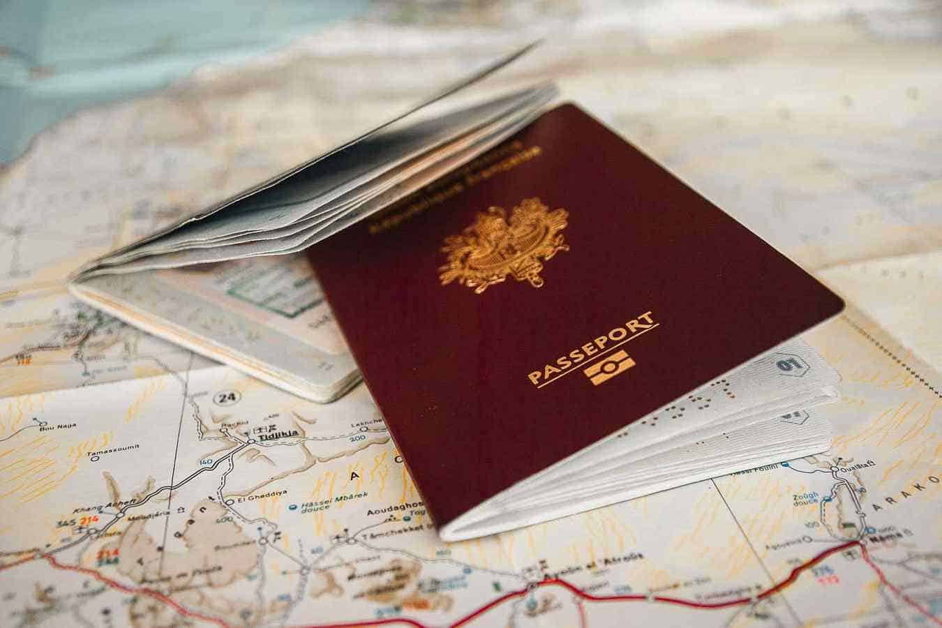 UE încearcă să elimine încă un risc la adresa securității europene: ”Paşapoartele de aur”