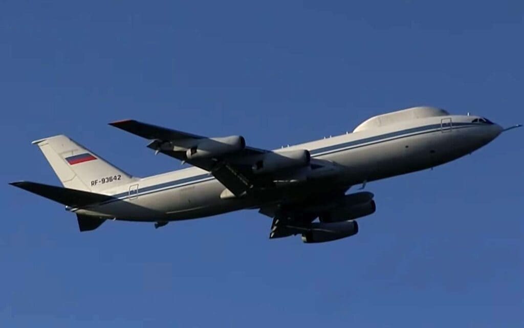 Avionul nuclear al lui Putin, scos de la ”naftalină”, într-un zbor de antrenament. Sursa foto: captura video Pravda
