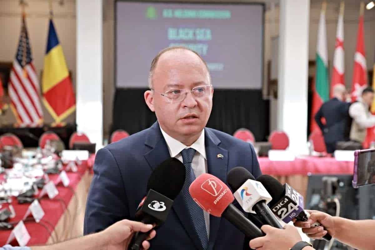 Aurescu, despre vizele pentru SUA: În perioada pandemiei numărul de solicitanţi a scăzut foarte mult, dar numărul de respinşi a rămas la fel