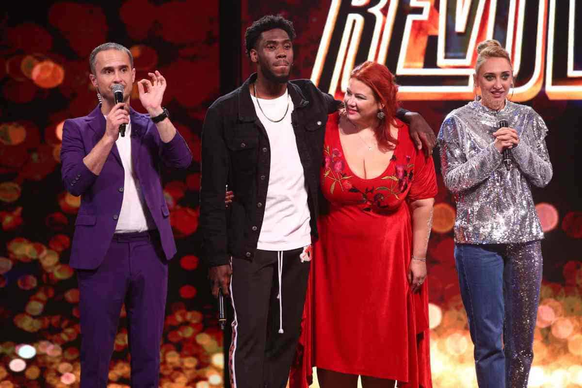 Sâmbăta aceasta, la Stand-Up Revolution urmează battle-urile concurenților lui Costel. Sursa foto: Antena 1