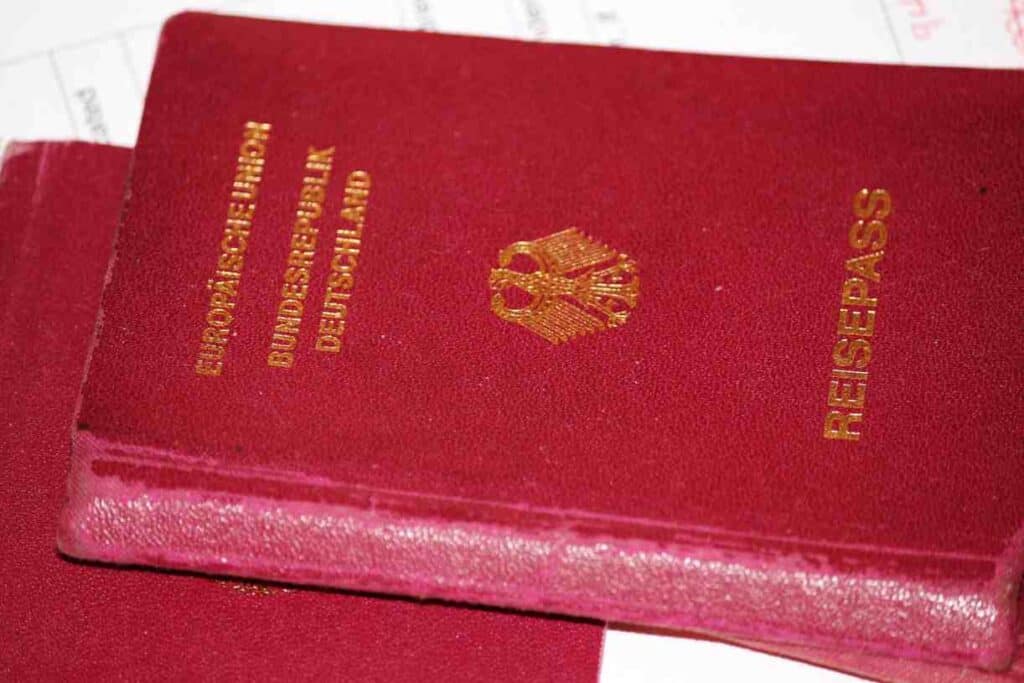 Germania: Reformă pentru a simplifica procedura de obținerea cetăţeniei germane