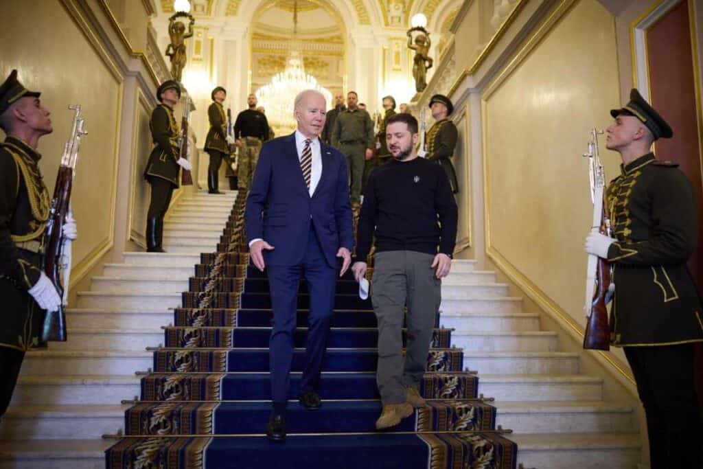 Întâlnire Biden - Zelenski la Kiev