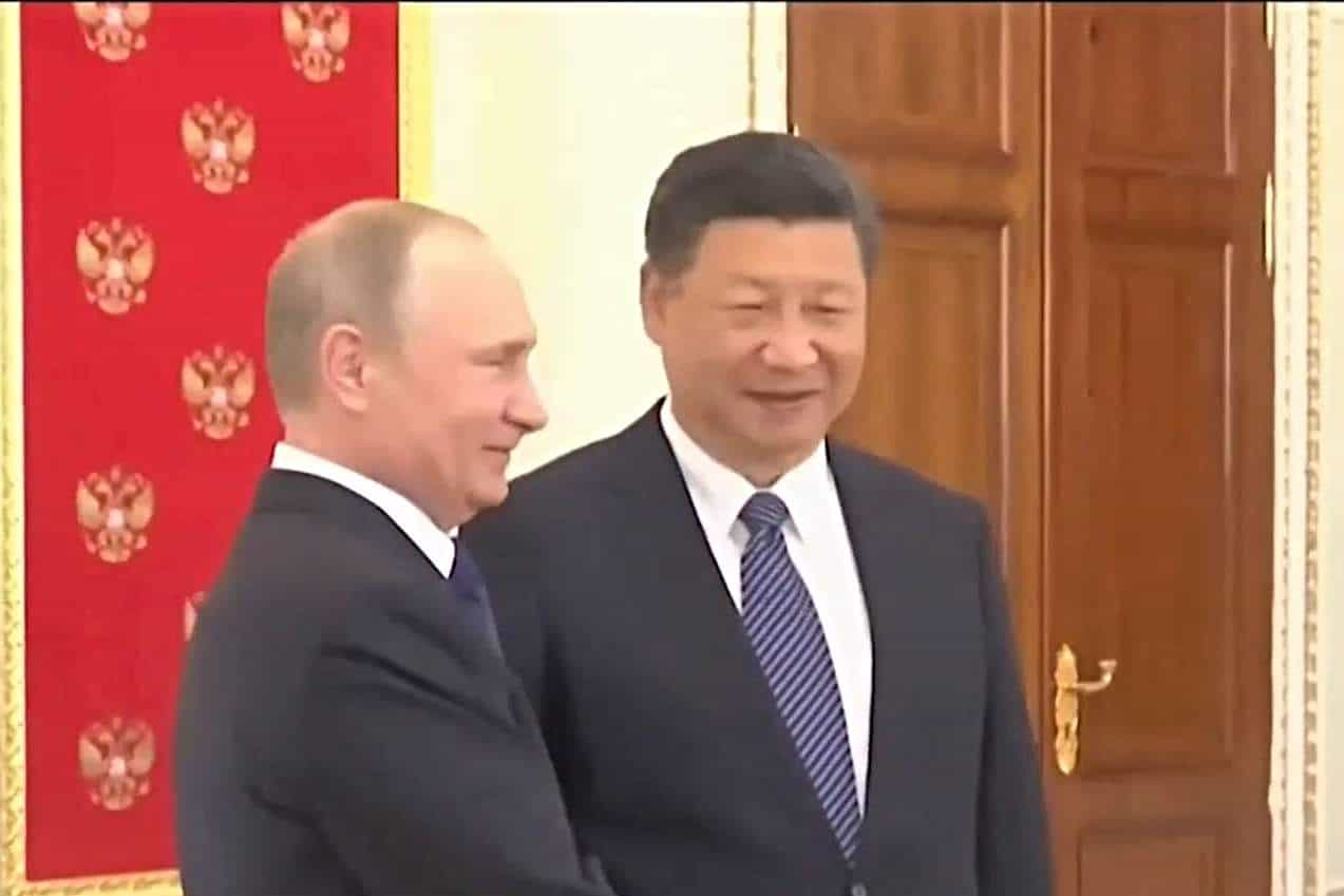 Xi Jinping şi omologul său rus Vladimir Putin