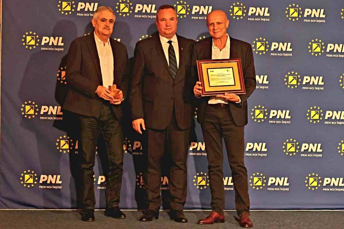 Nicolae Ciucă a premiat afacerile de succes din Maramureș