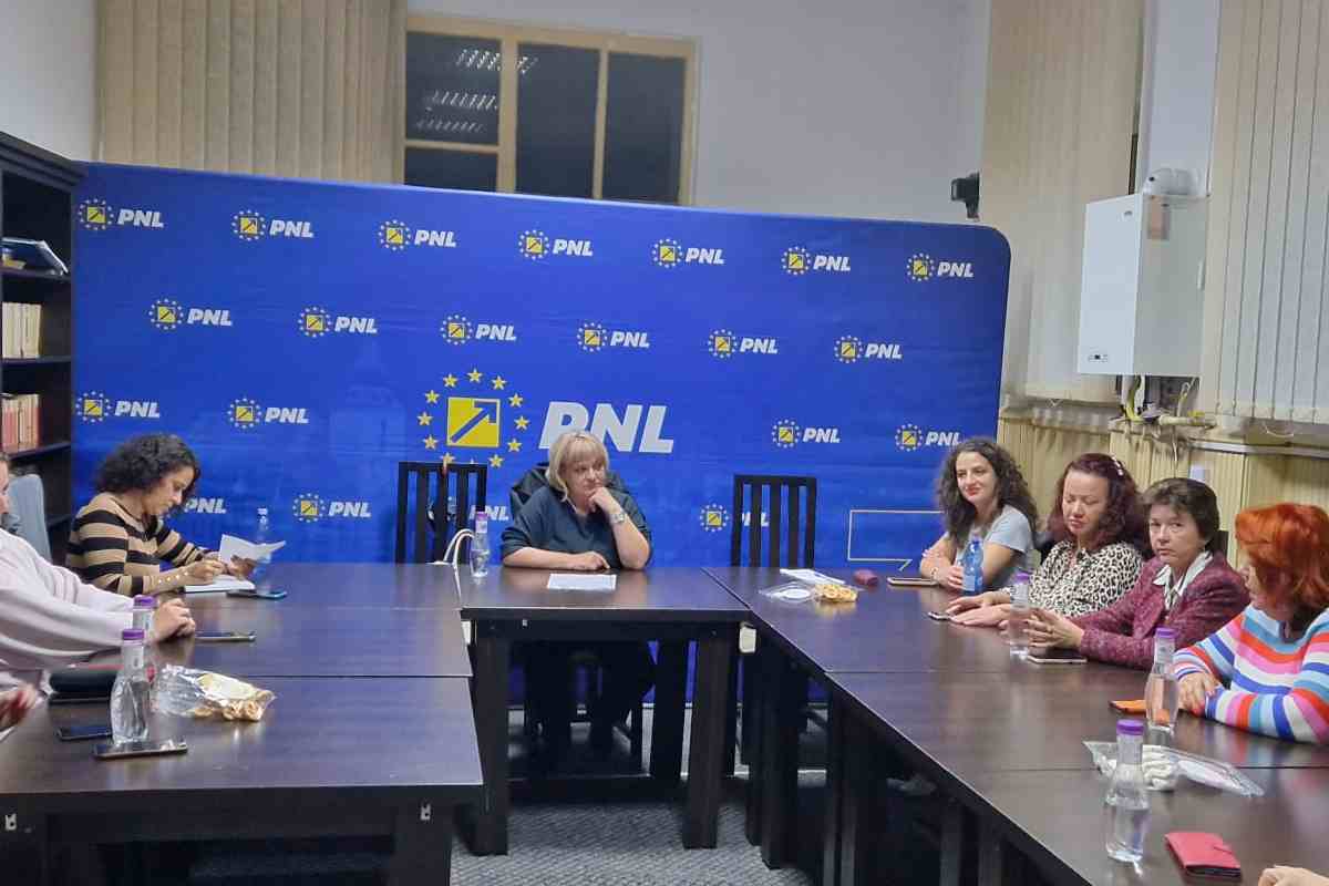 Deputatul PNL Cristina Vecerdi