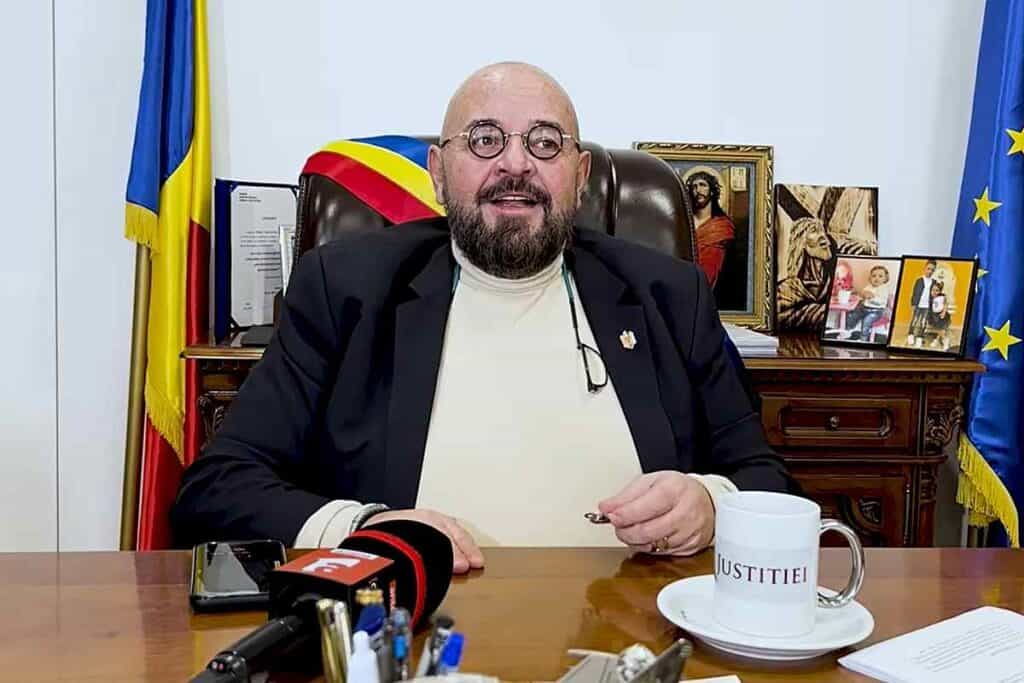 Primarul Sectorului 5, Popescu Cristian Piedone