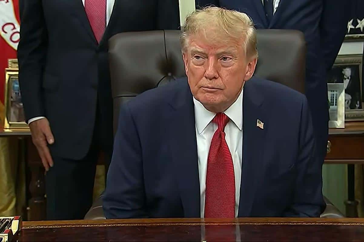 Donald Trump in Biroul Oval